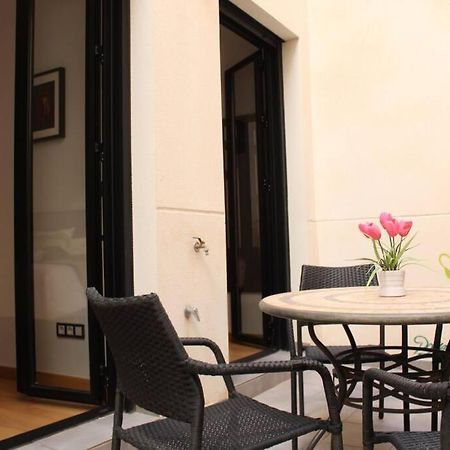 Ferienwohnung Downtown Jinetes Deluxe With Pool & Free Parking Málaga Exterior foto