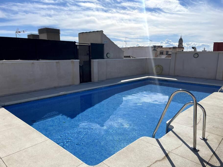 Ferienwohnung Downtown Jinetes Deluxe With Pool & Free Parking Málaga Exterior foto