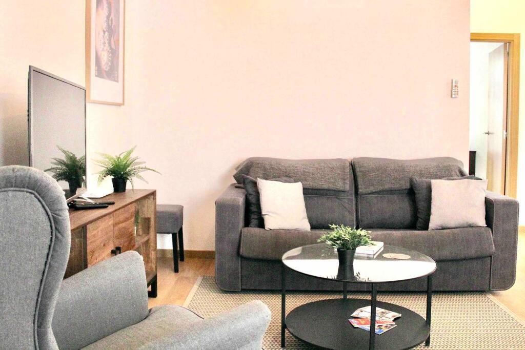 Ferienwohnung Downtown Jinetes Deluxe With Pool & Free Parking Málaga Exterior foto